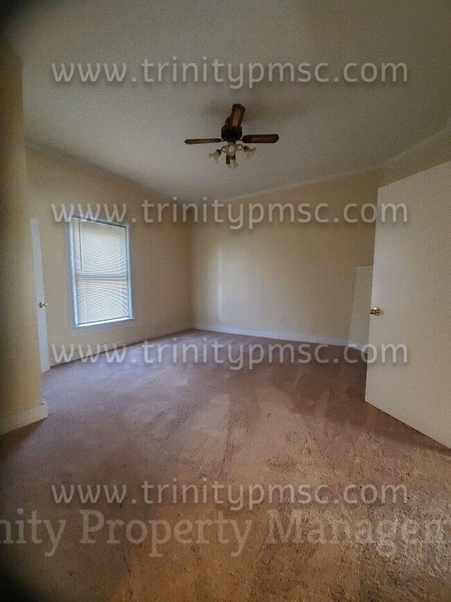 Building Photo - Nicely rehabbed home ready for move in!
