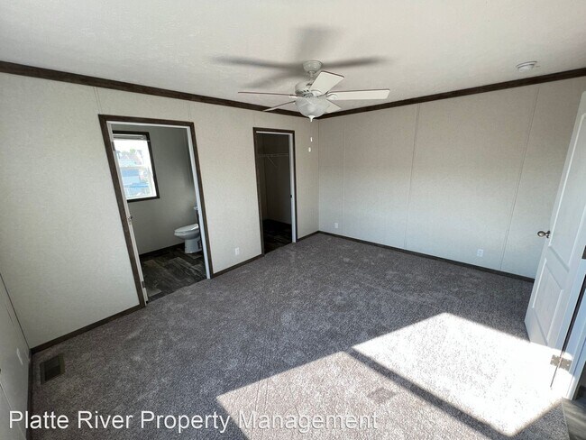 Building Photo - 3 br, 2 bath House - 128 Clark St