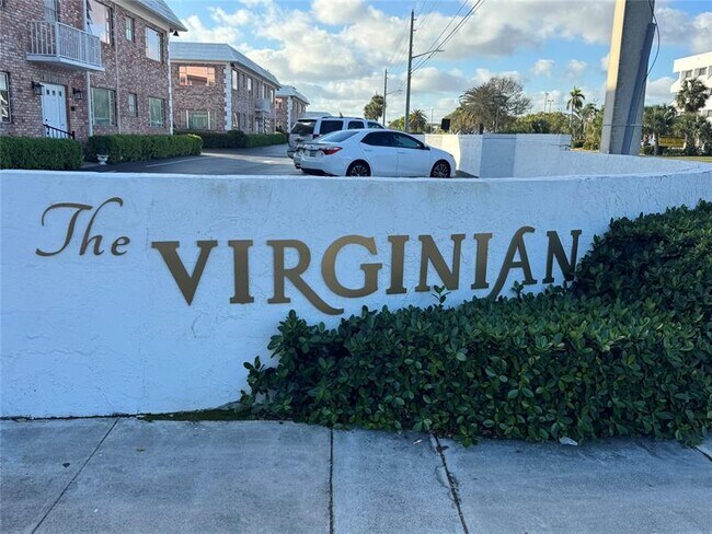 Foto del edificio - 310 S Cypress Rd