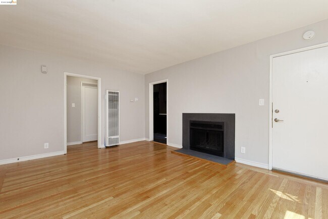 Building Photo - 383 Adams St.