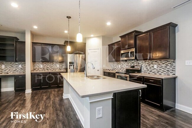 Building Photo - 415 S Meadow Song Ct