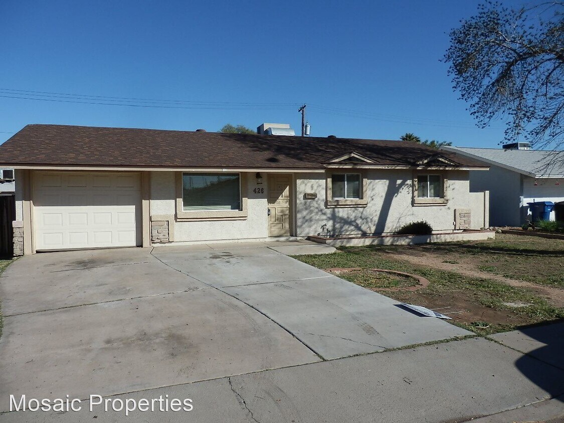 Primary Photo - 3 br, 2 bath House - 426 E. 8th Avenue