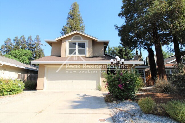 Building Photo - 4 br, 3 bath House - 5701 Laguna Oaks Dr