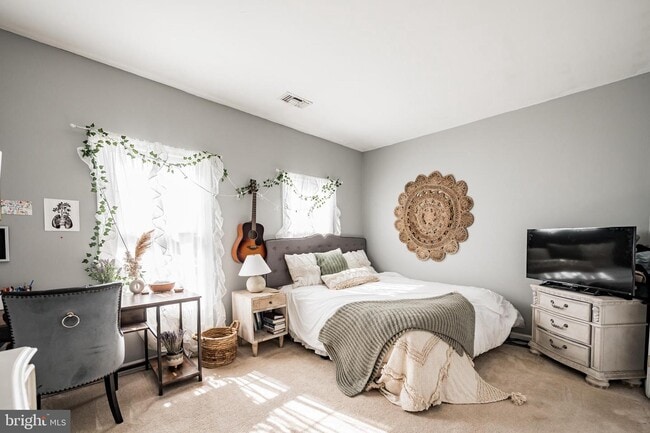 Foto del edificio - 204 Bohemia Mill Pond Dr