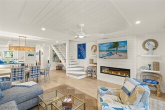 Building Photo - 1060 6th St S