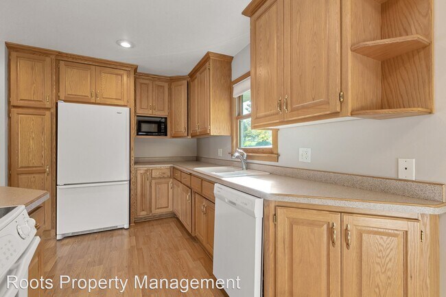 Foto del edificio - 2 br, 2 bath House - 718 2nd Avenue NW