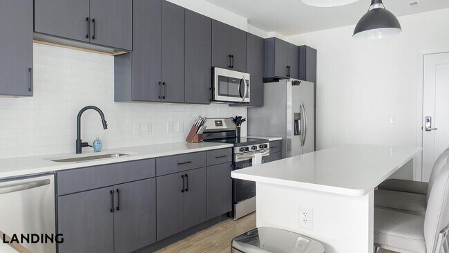 Foto del edificio - 1007 S Mint St