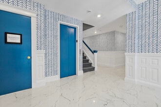 Building Photo - Waldorf Lofts