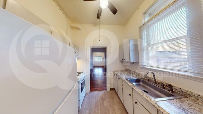 Foto del edificio - 324 S 6th Ave