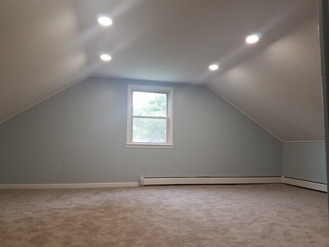 Building Photo - 1 Sylcox Rd
