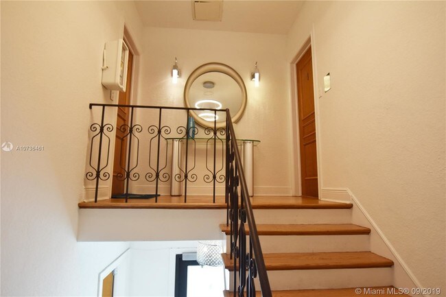 Foto del edificio - 270 SW 25th Rd