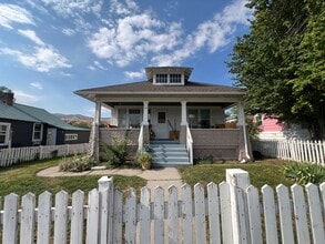 Building Photo - 739 S Arthur Ave