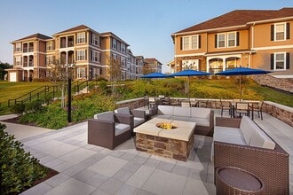 Building Photo - Jefferson Somerset Park