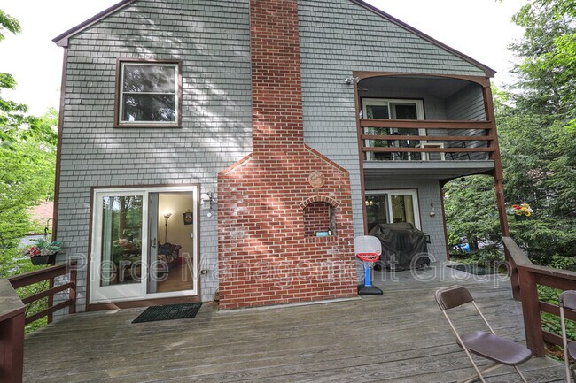 Building Photo - 9 Kipford Way