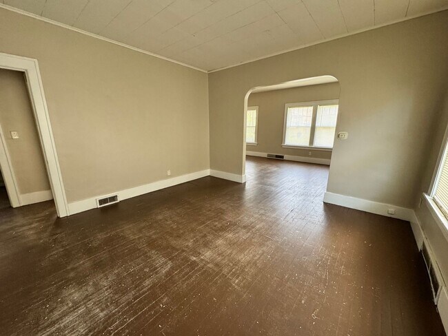 Foto del edificio - 2 bedroom 1 bath home in Rock Island