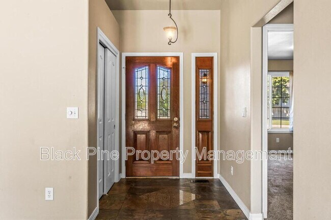Building Photo - 541 S Canvasback Way