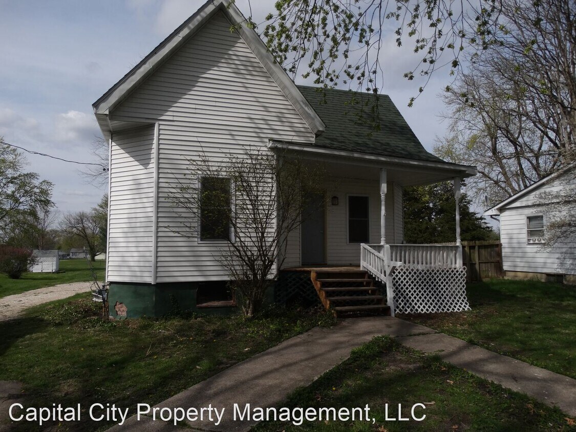 Primary Photo - 2 br, 1 bath House - 812 Railroad