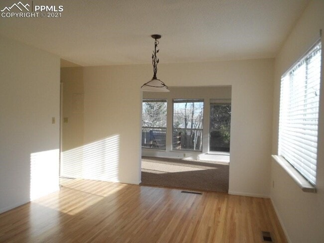 Foto del edificio - 3 bedroom Comanche Drive