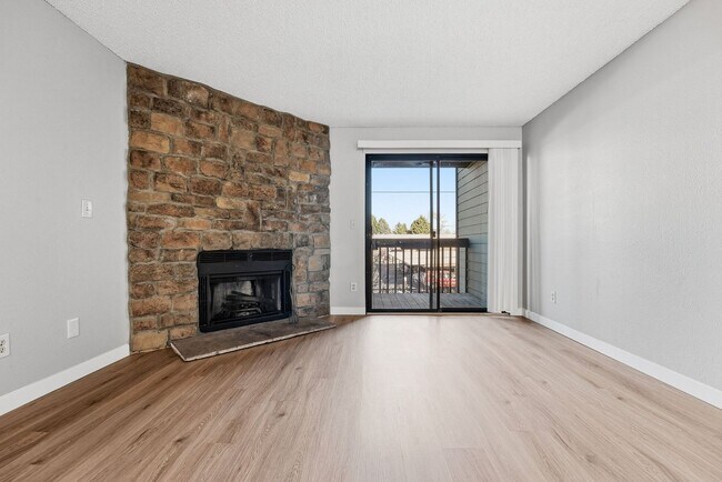 Foto del edificio - Updated 2 bed / 1 bath home in Lakewood!