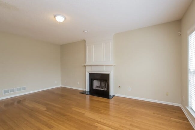 Building Photo - 2132 Tallapoosa Dr