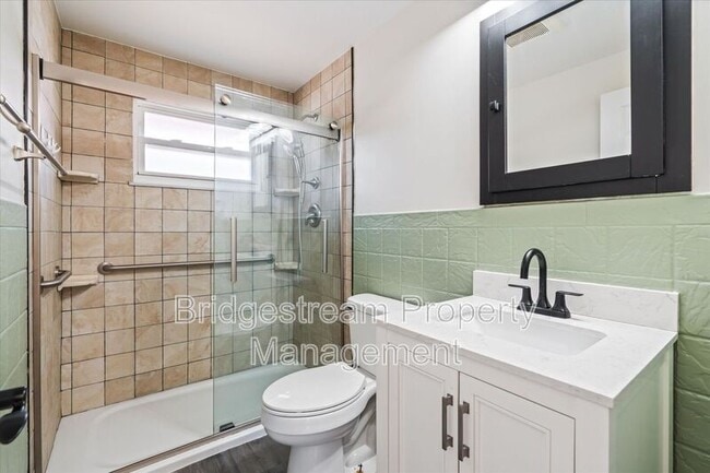 Building Photo - 317 Hypathia Ave