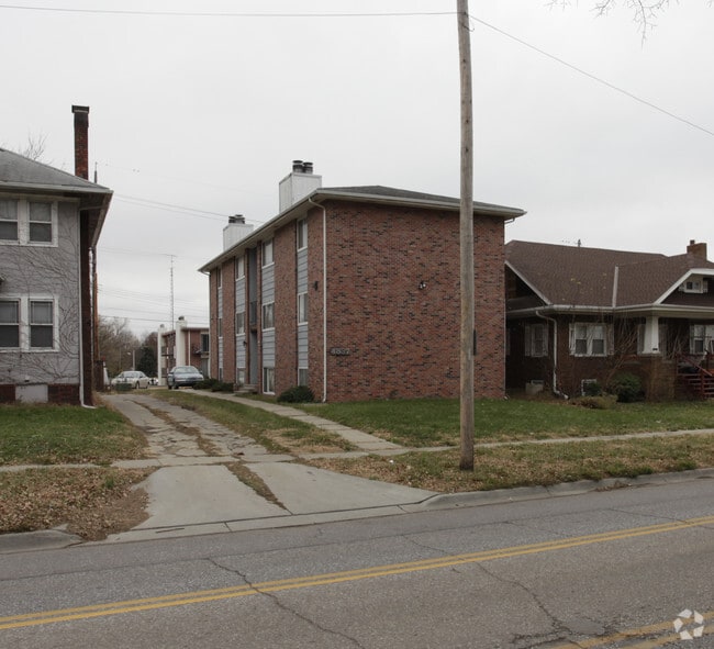4837 4839 Leighton Ave Lincoln Ne 68504 Apartments Primary Photo 4837 4839 Leighton Ave