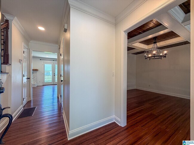 Building Photo - 649 Olde Towne Ln