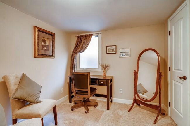 Foto del edificio - 1367 S Beach Ct