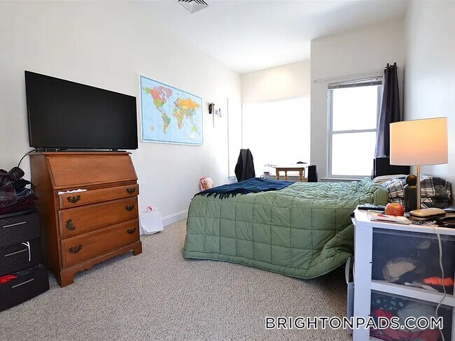 Foto del edificio - 8-10 Glencoe St.