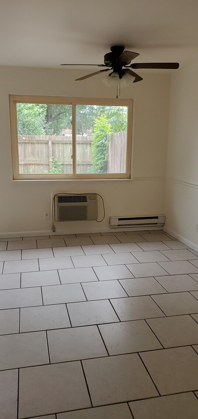 7407 Hazelcrest Dr, Hazelwood, MO 63042 Townhome Rentals in Hazelwood