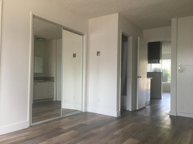 Foto del edificio - 711 Machado Dr
