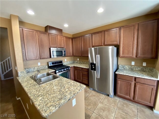 Building Photo - 9208 Red Knoll St