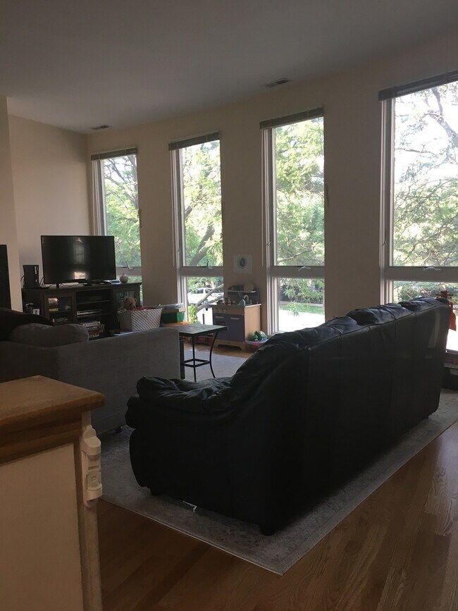 Foto del edificio - 1502 S Prairie Ave