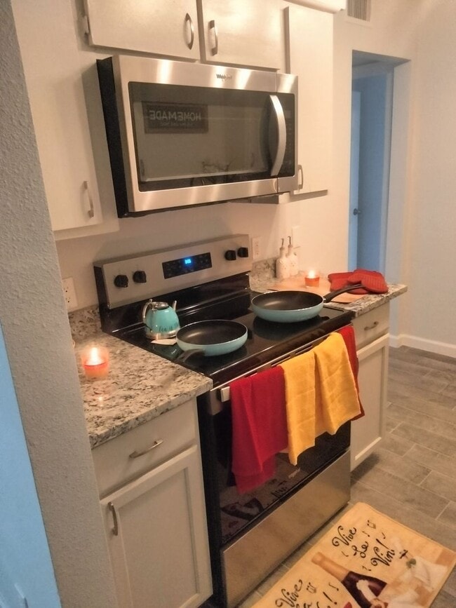 Interior Photo - Lions Court Apartments