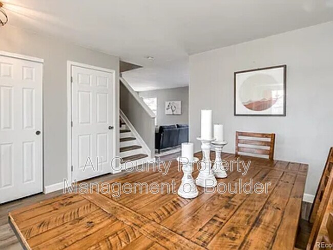 Foto del edificio - 13201 Bryant Cir