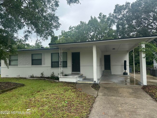 Building Photo - 5714 Norde Dr W