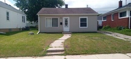 Building Photo - 4521 Victory Ave
