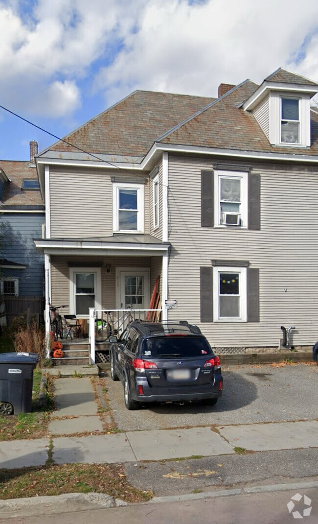 Building Photo - 306 Colchester Ave