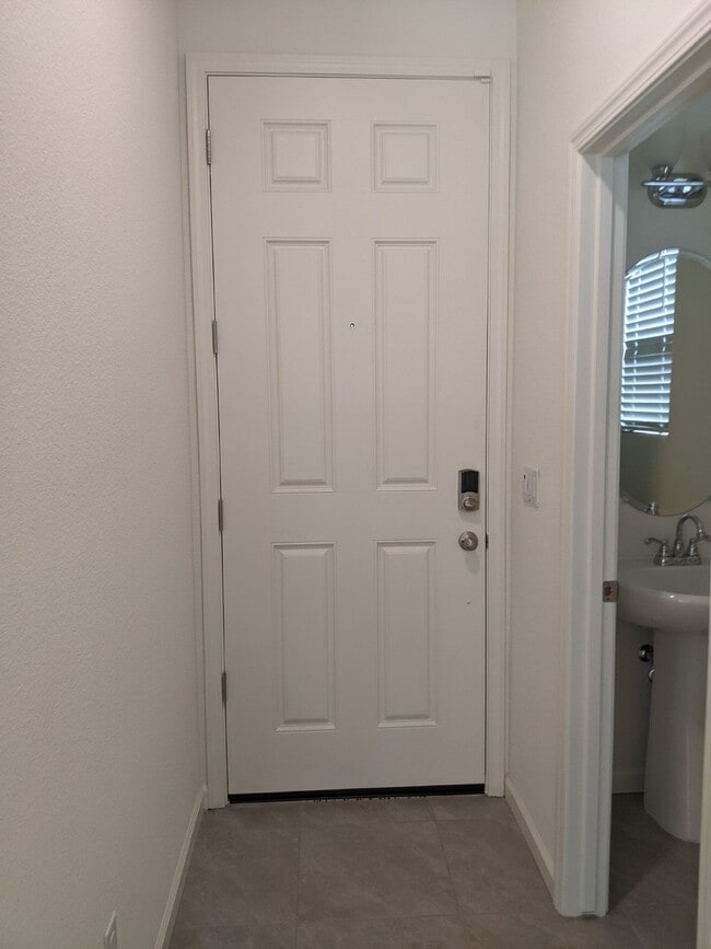 Building Photo - Ready Now! Beautiful Two Story Home in Nor...