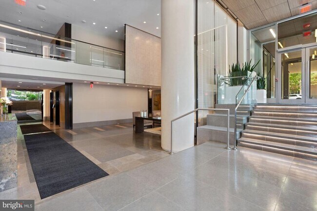Foto del edificio - 2501 M St NW
