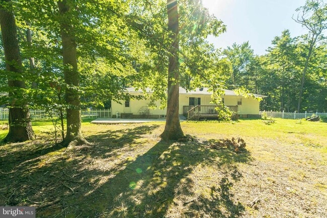 Building Photo - 8 Bunker Hill Rd