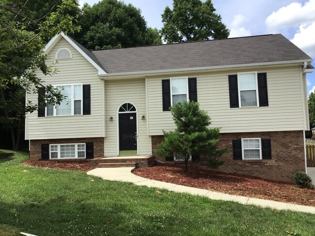 Building Photo - 3902 Hunt Chase Ct