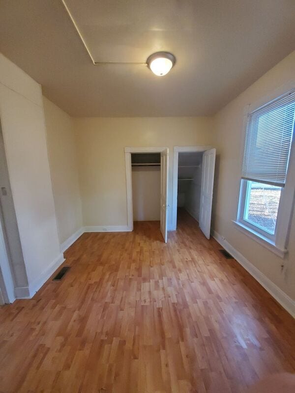 Building Photo - 3209 3rd Ave