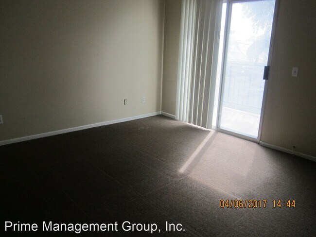 Foto del edificio - 614-628 W Arrow Hwy