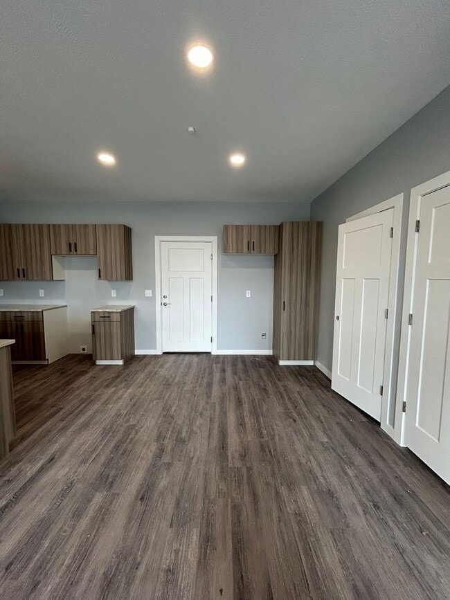 Building Photo - Mile High Investments (2724 Silver St.)