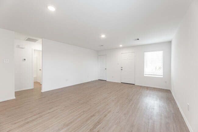 Foto del edificio - 26811 Paloma Blanca Dr