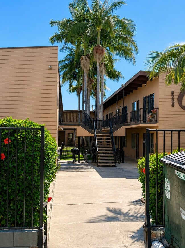 Foto del edificio - 8220 Telegraph Rd