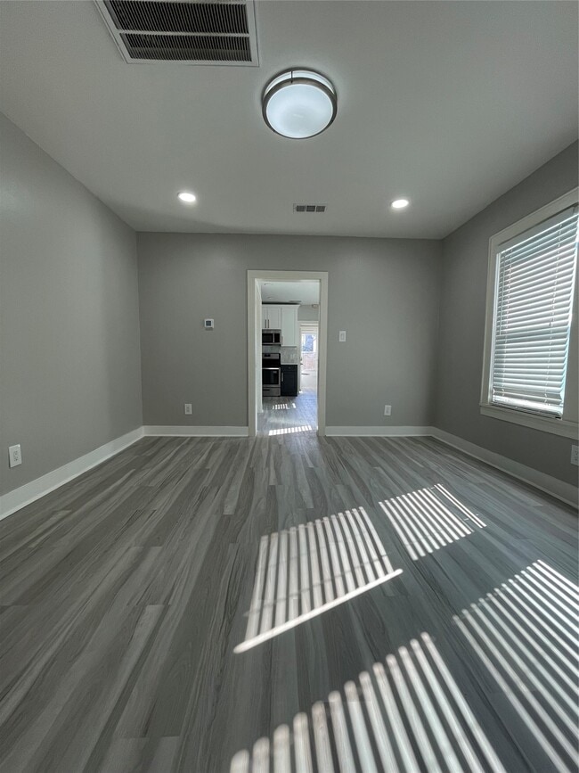 Building Photo - 3020 Arbor St