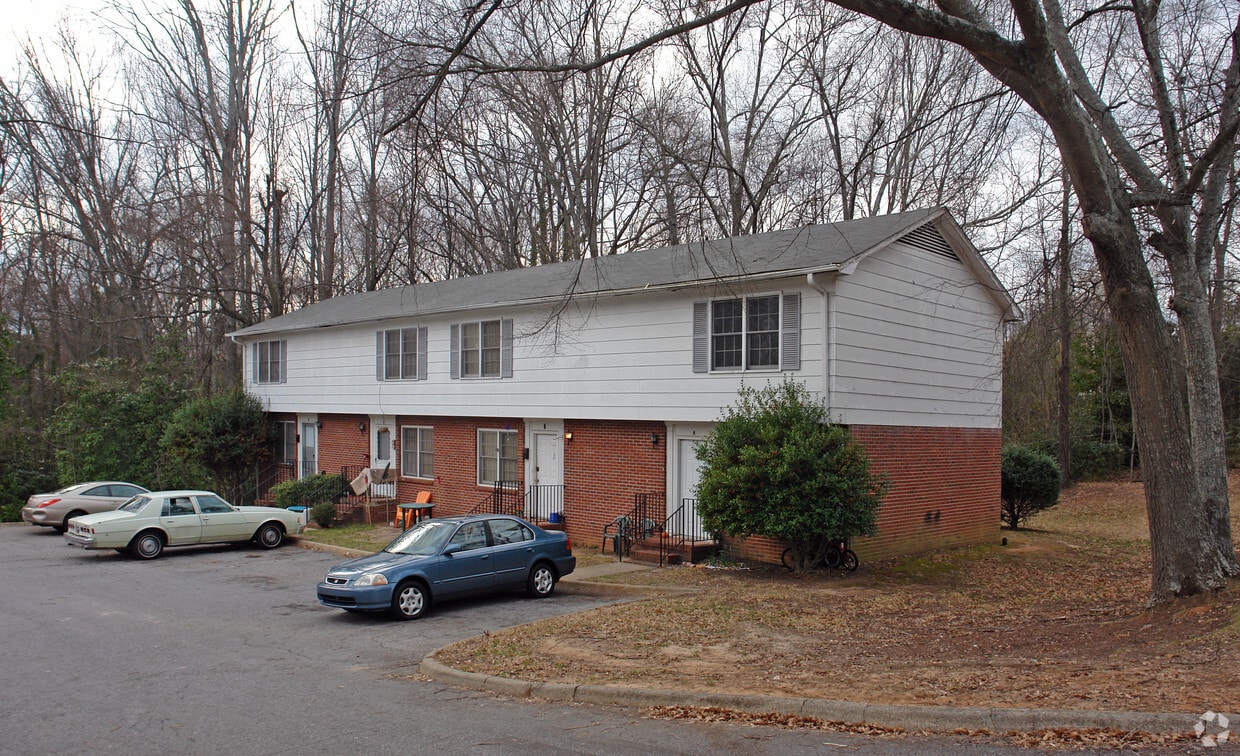 Primary Photo - 112 S 2nd St
