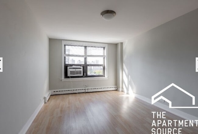 Foto del edificio - 445 W Wellington Ave
